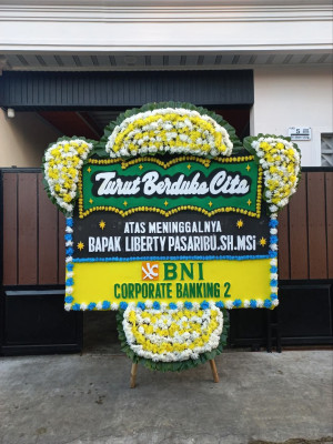 Papan Bunga Duka di Tanah Siang