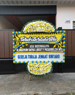 Papan Bunga Duka di Tanah Siang