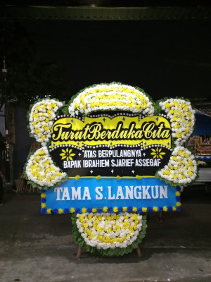 Papan Bunga Duka di Tanah Siang