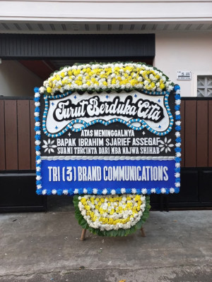 Papan Bunga Duka di Tanah Siang